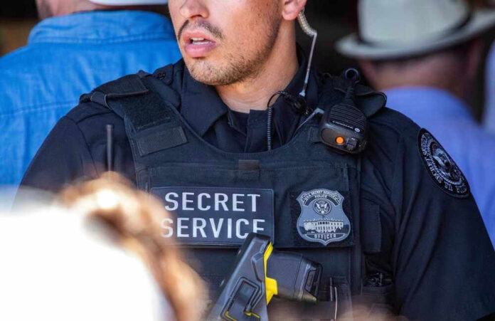 Secret Service Officer