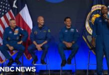 Moon Gamble Begins: NASA Locks In Crew NASA reveals the new Artemis III crew